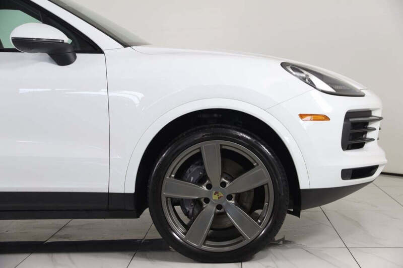 2023 Porsche Cayenne