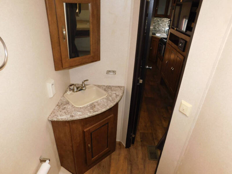 2017 Forest River Wildwood 27 DBK