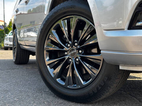 2016 Lincoln Navigator Select