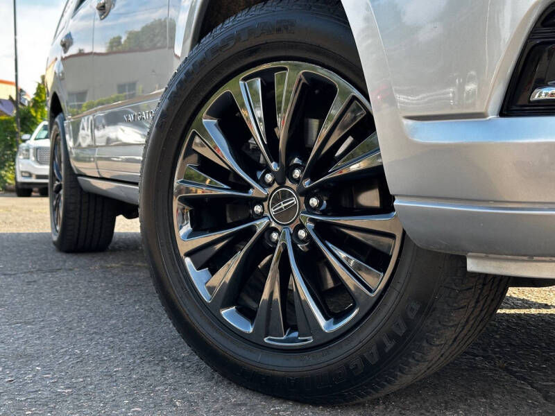 2016 Lincoln Navigator Select