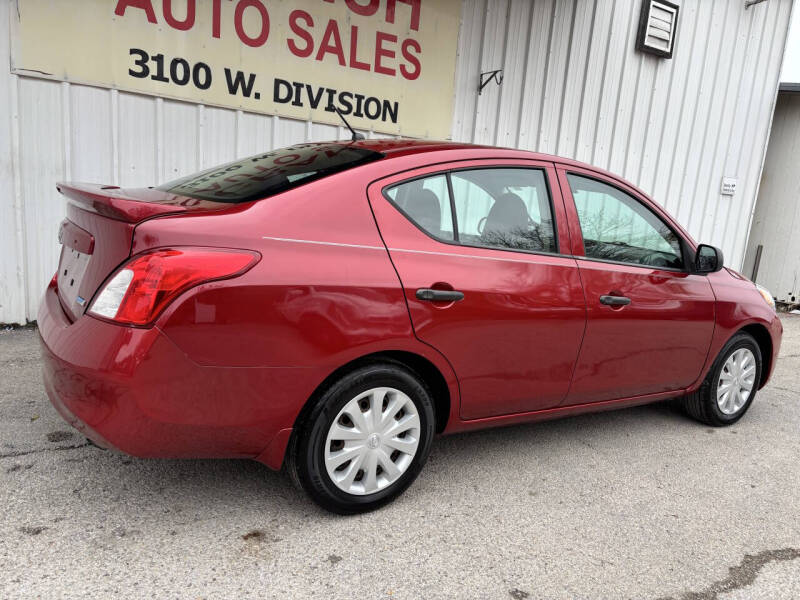 2014 Nissan Versa 1.6 S Plus