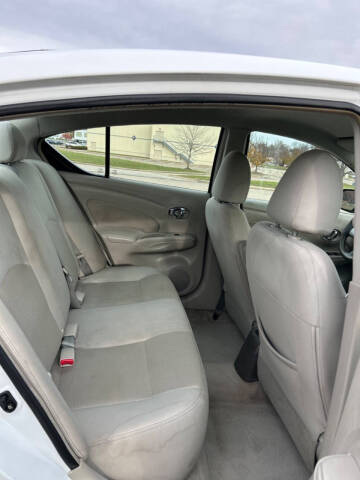 2014 Nissan Versa 1.6 SV