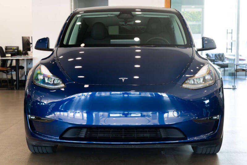 2025 Tesla Model Y Performance
