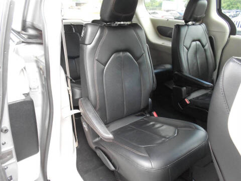 2020 Chrysler Pacifica Touring L