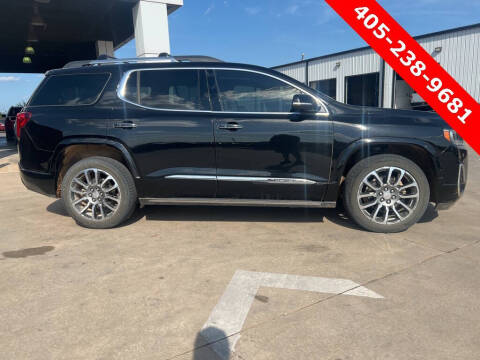 2023 GMC Acadia Denali