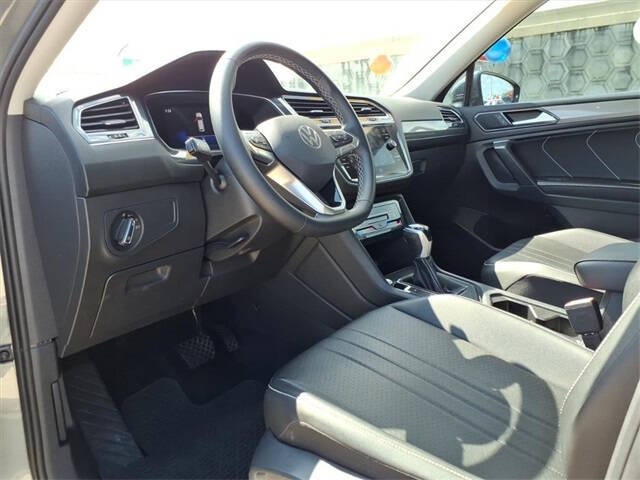 2022 Volkswagen Tiguan SE