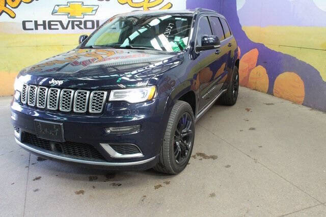 Used 2017 Jeep Grand Cherokee Summit with VIN 1C4RJFJT4HC823427 for sale in Grand Ledge, MI