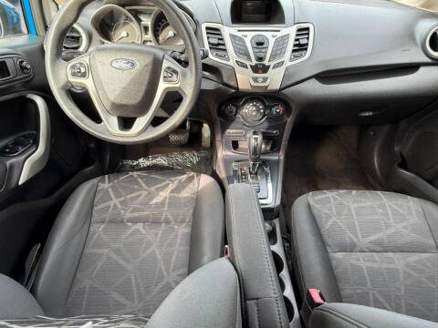2012 Ford Fiesta SE