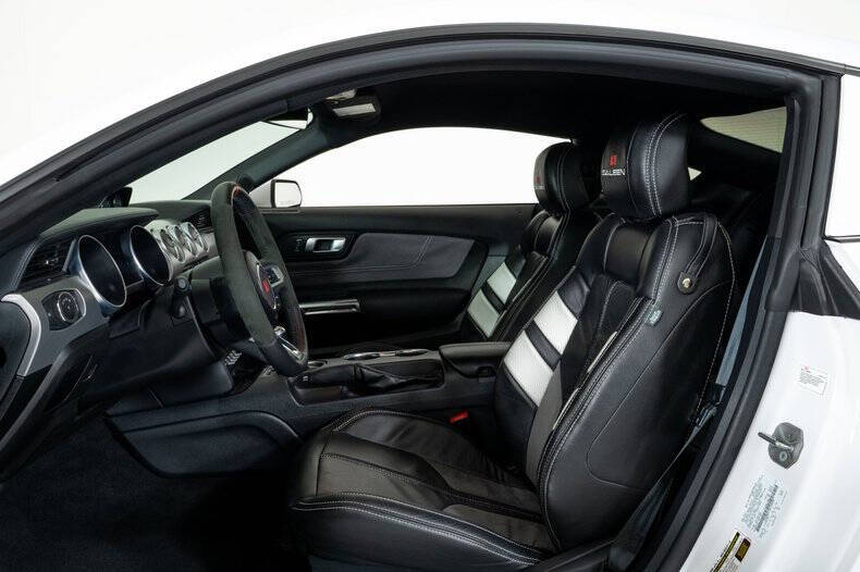 2022 Ford Mustang
