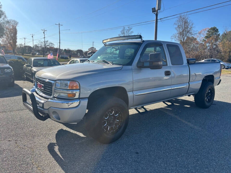 2005 GMC Sierra 1500 SLE's photo