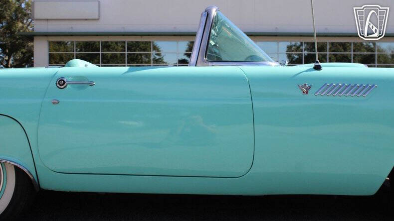 1955 Ford Thunderbird