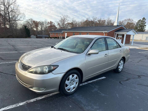 2004 Toyota Camry for sale at SHAN MOTORS, INC. in Thomasville NC