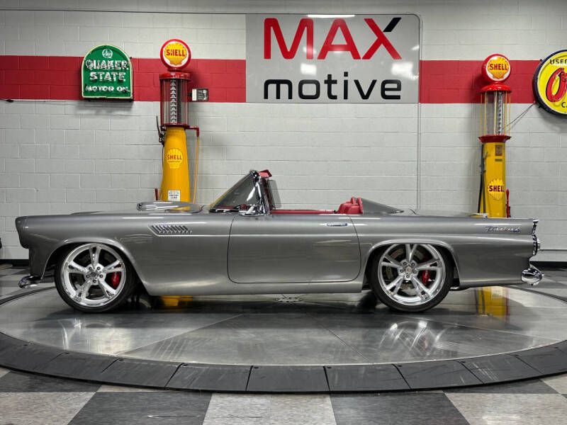 1956 Ford Thunderbird
