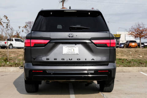 2023 Toyota Sequoia Platinum