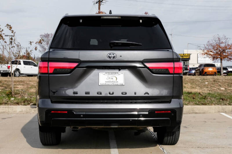 2023 Toyota Sequoia Platinum