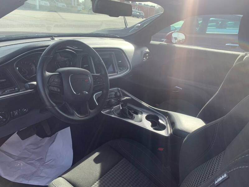 2018 Dodge Challenger SXT Plus