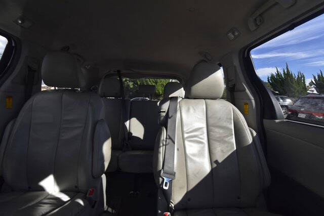 2014 Toyota Sienna XLE 8-Passenger