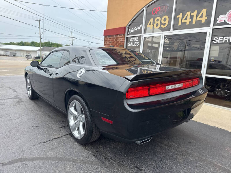 2014 Dodge Challenger SXT Plus