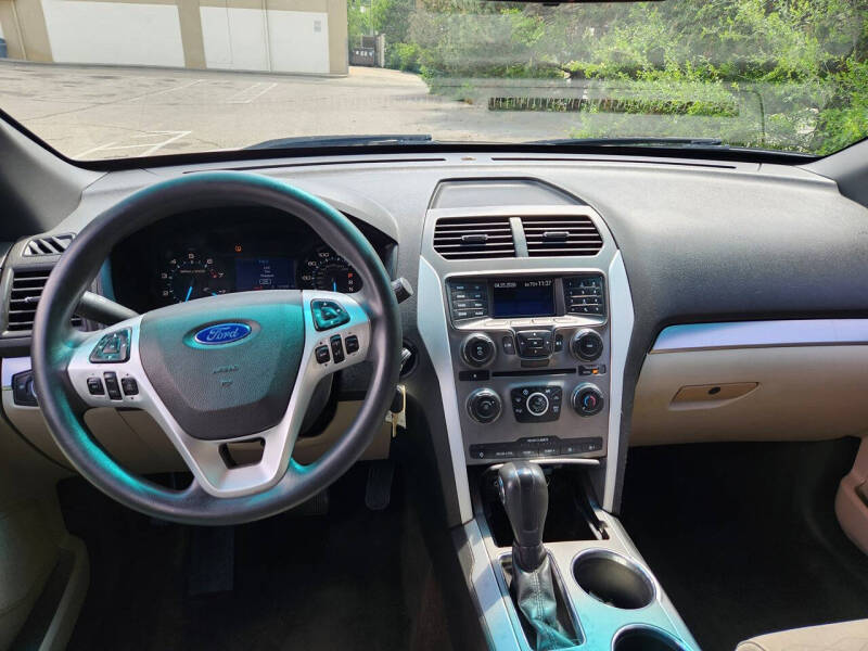 2014 Ford Explorer