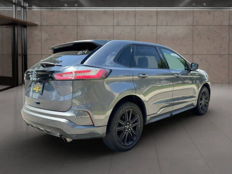 2021 Ford Edge