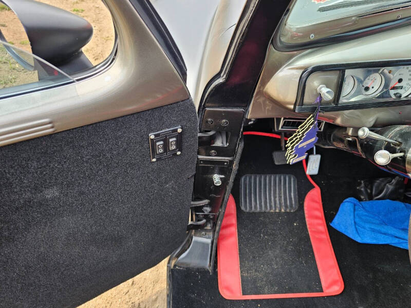 1948 Plymouth Business Coupe