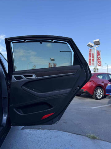 2016 Hyundai Genesis