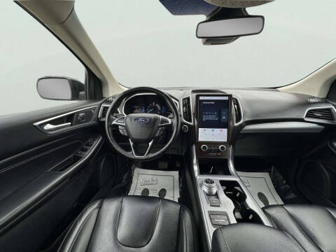 2021 Ford Edge Titanium