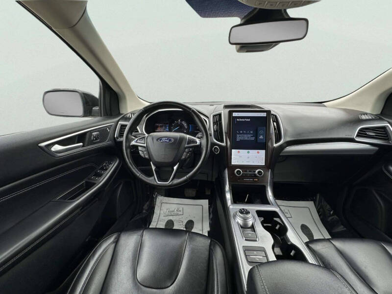 2021 Ford Edge Titanium