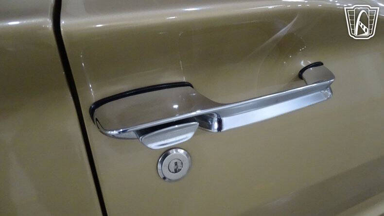 1966 Ford Thunderbird