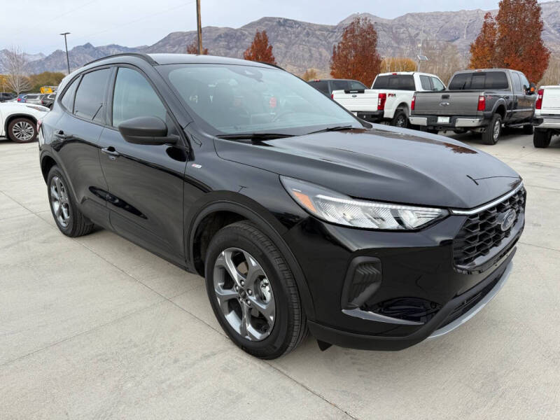 2025 Ford Escape ST-Line's photo