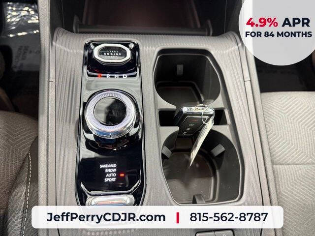 2026 Jeep Cherokee Laredo