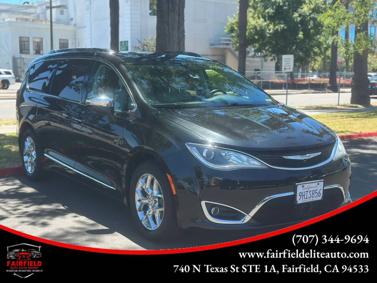 Black 2017 Chrysler Pacifica Limited Limited 4dr Mini-Van 1