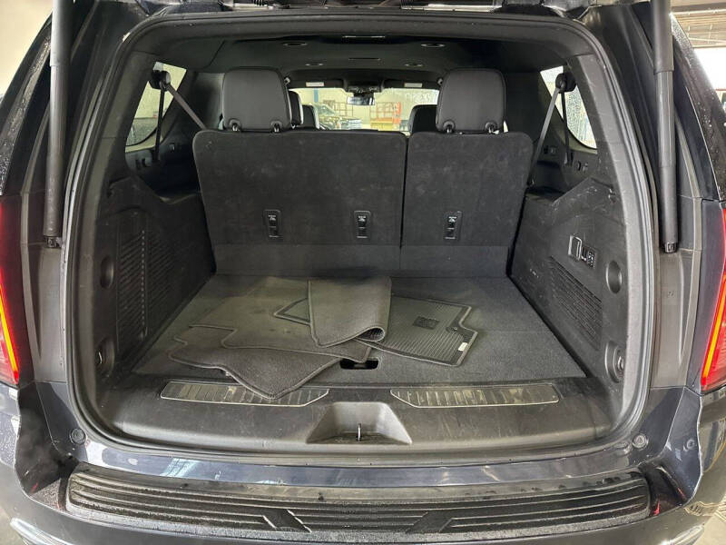 2023 Chevrolet Suburban Premier