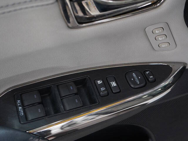 2013 Toyota Avalon Hybrid Limited