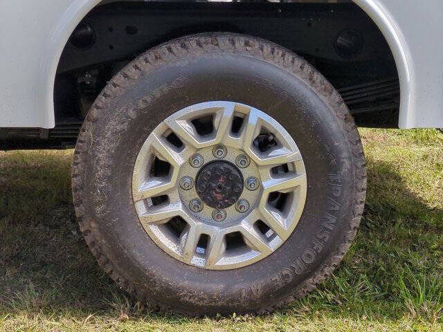 2025 GMC Sierra 2500HD Pro