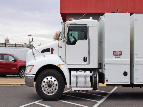 2018 Kenworth T370