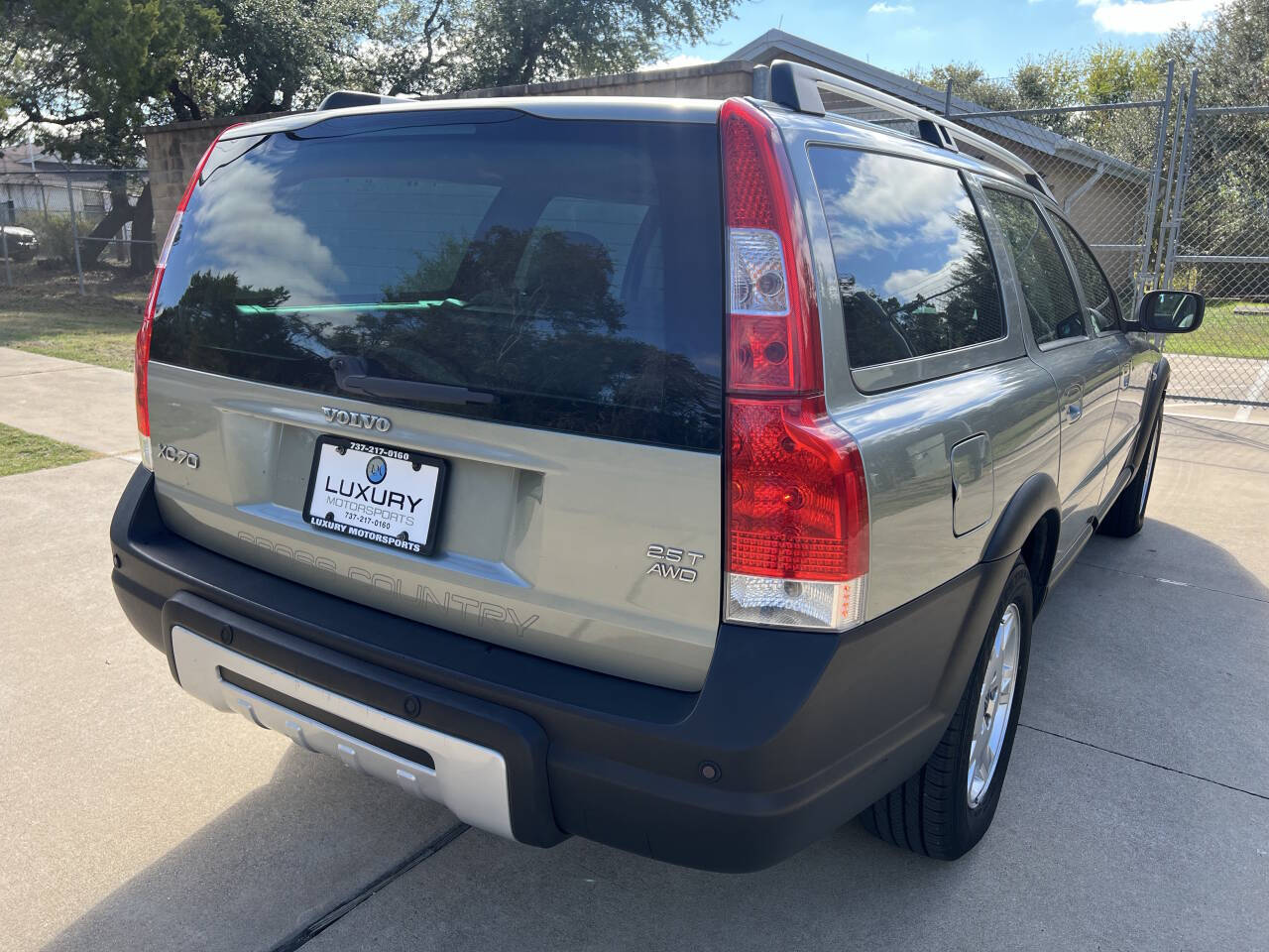 Used Car 2006 Volvo Xc70  Base Awd 4dr Wagon For Sale Under $10,000 In Austin, Texas