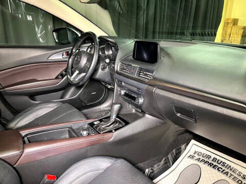 2017 Mazda MAZDA3 Grand Touring