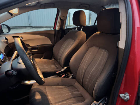 2014 Chevrolet Sonic LT Auto