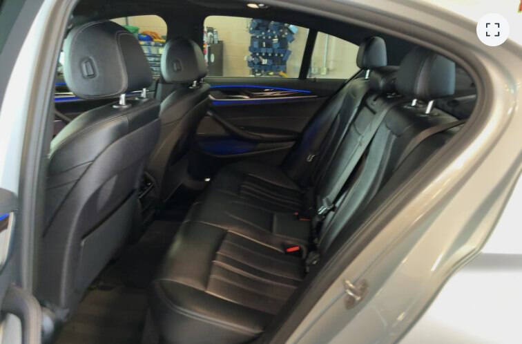 2018 BMW 5 Series 540i