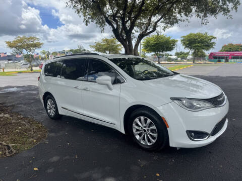 2018 Chrysler Pacifica Touring L