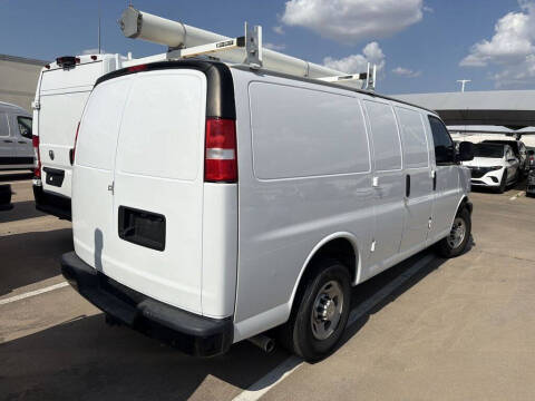 2024 Chevrolet Express 2500