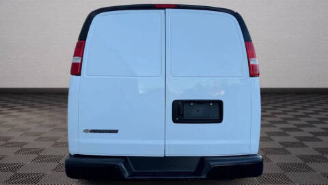 2021 Chevrolet Express 2500