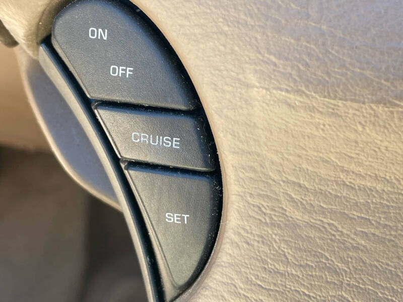 2004 Chrysler Sebring LXi