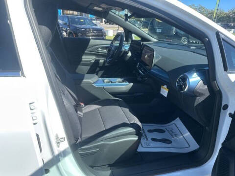 2026 Chevrolet Equinox EV LT 2