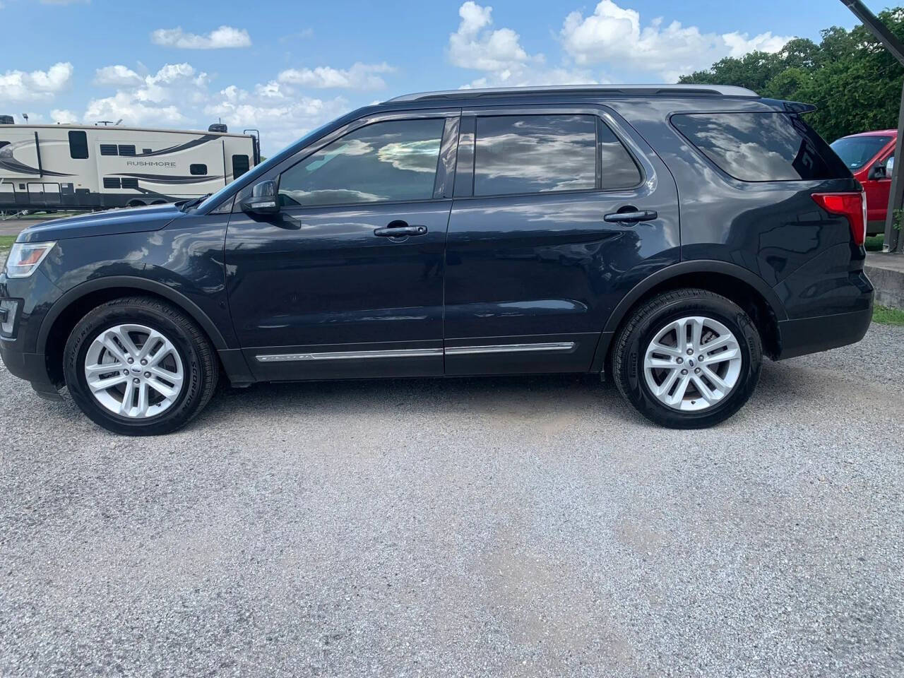 Dk. Gray 2017 Ford Explorer XLT XLT 4dr SUV 2