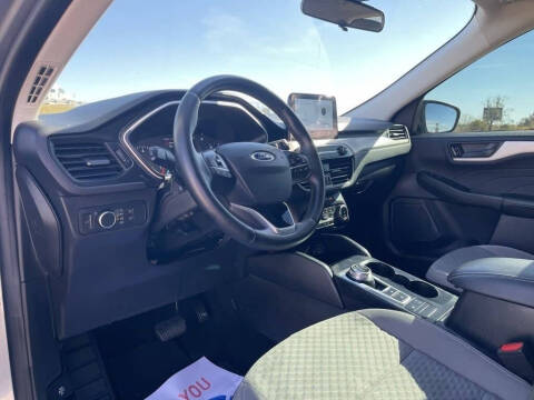 2022 Ford Escape SE