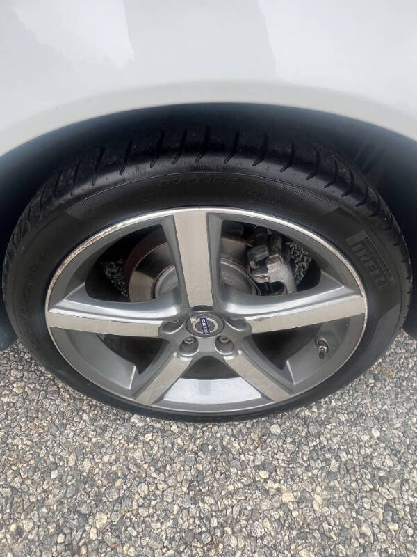 2011 Volvo C70 T5