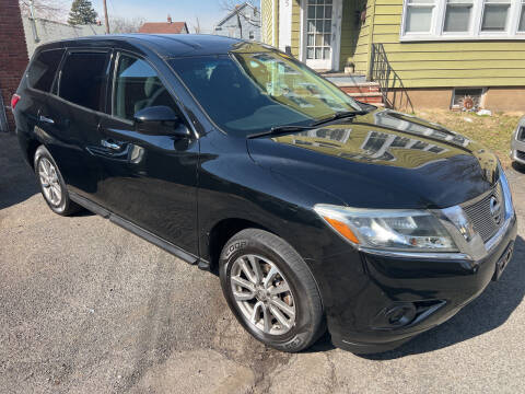 2014 Nissan Pathfinder for sale at UNION AUTO SALES in Vauxhall NJ