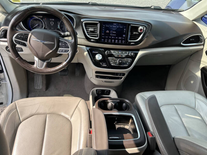 2019 Chrysler Pacifica Touring L Plus
